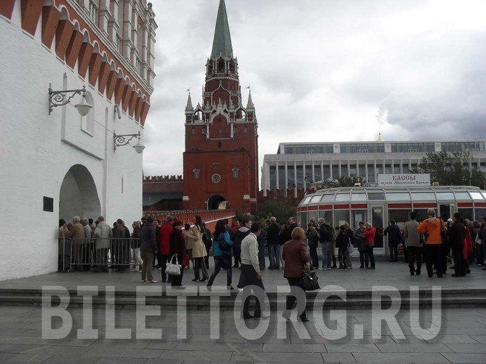 Вход в кремлевский дворец на концерт