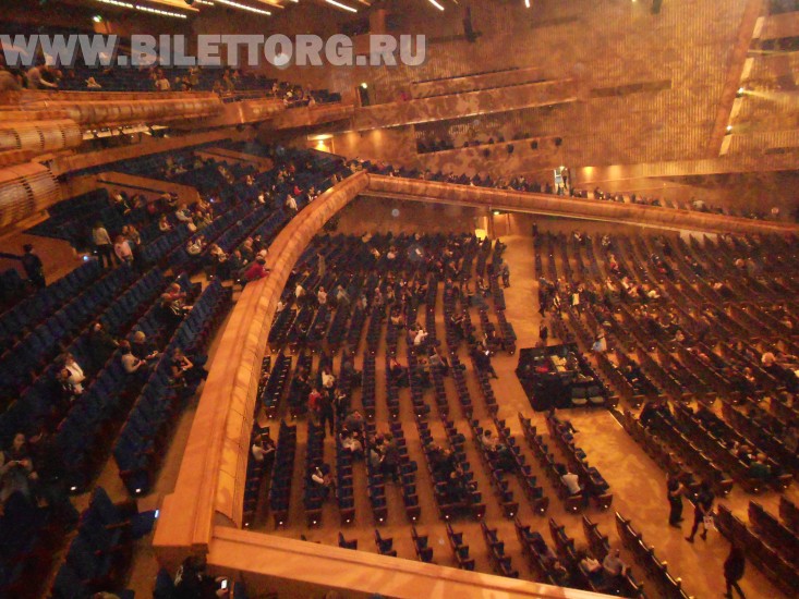В зале Кремлевского дворца - фото 6