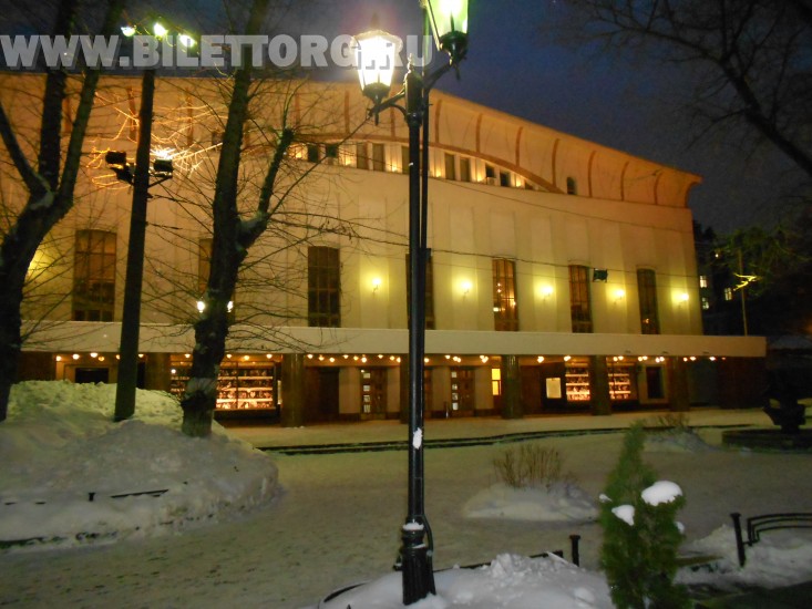 Театр им. Моссовета зимой - фото 6