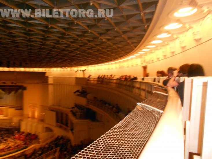 Зрительный зал КЗ им. Чайковского - фото 13 (на балконе 2-ого яруса)