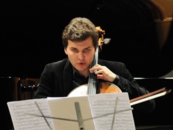 Александр Бузлов (виолончель), Сергей Тарасов (фортепиано)