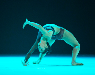 Atomos ( . Random Dance Company. )