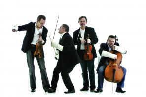 ������-������� MozART group (������)