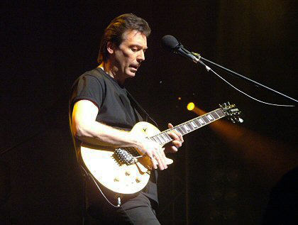 Steve  Hackett ( )