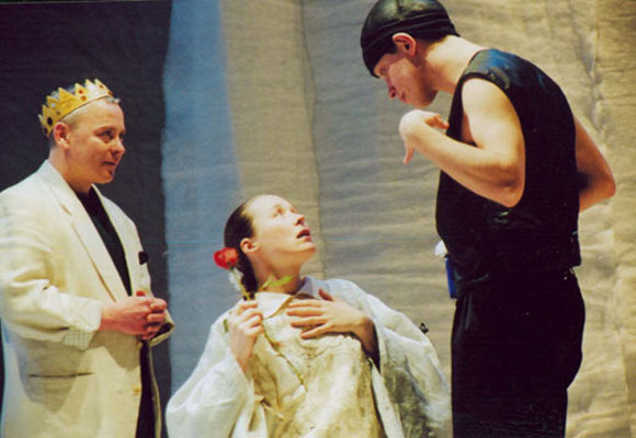  , ! (   ,  « », -)