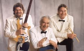  .   ,  ,  ,  . ,  -   () 