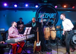 Jazzport
