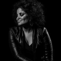 Kim Sanders � ����� ����� �������